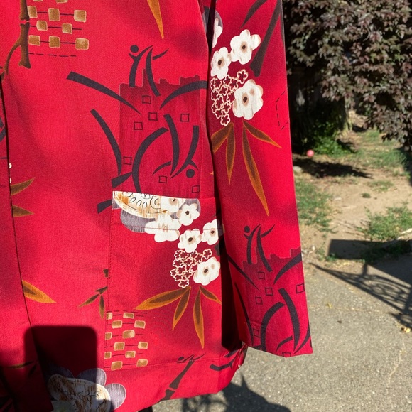 Asian Themed Long Jacket - Picture 6 of 12